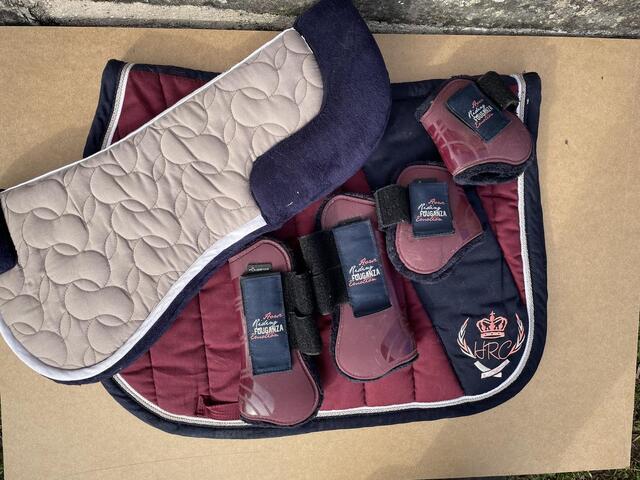 Ensemble complet bordeaux et bleu taille cheval