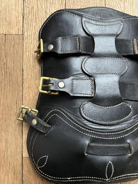Guêtres et protèges boulet cuir