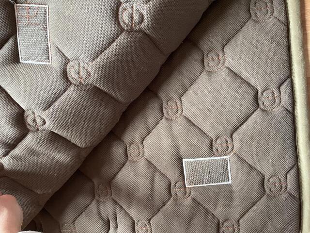 Tapis equestrian stockholm bronze gold