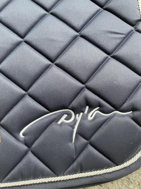 Dyon Tapis