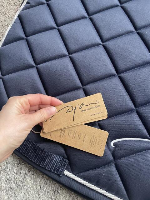 Dyon Tapis