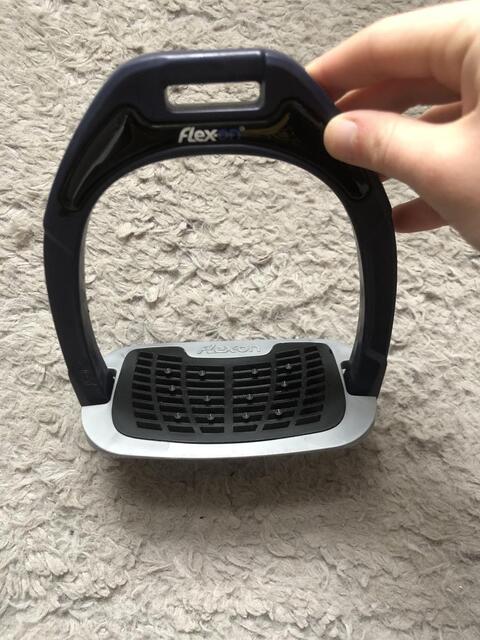 Étriers Flex on plancher incliné et ultra gripp