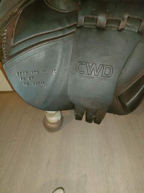 Selle CWD Se01 taille 16