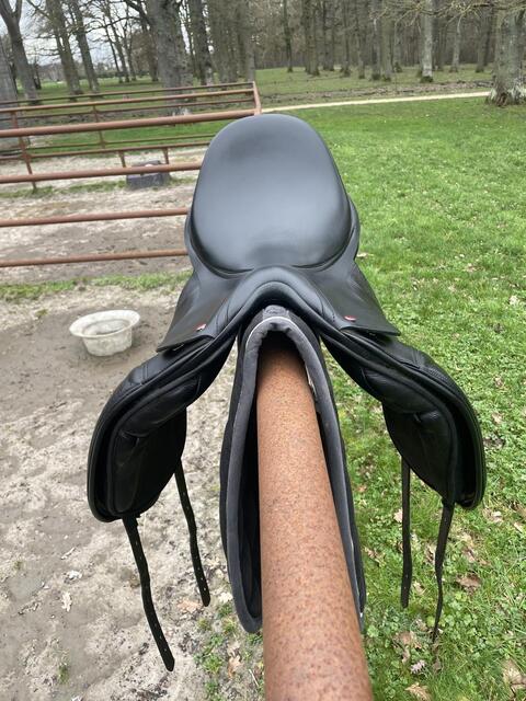 Selle Thorowgood T8 dressage