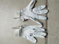Gants blancs