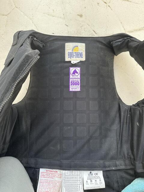 Gilet de protection / protège dos