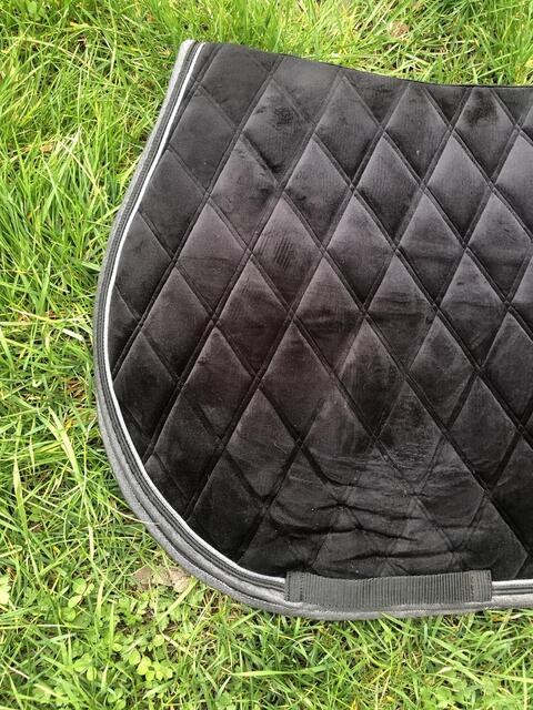 Jump'In Tapis de selle Soft Velours noir