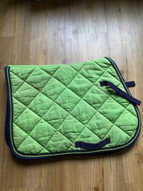 tapis cheval vert