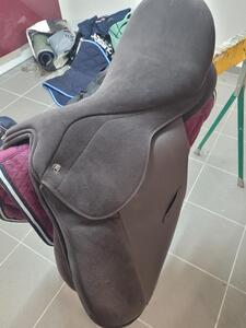 Selle neuve