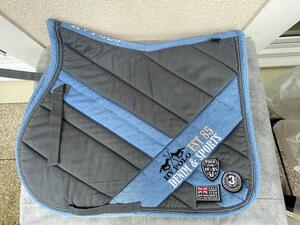 Tapis hé polos