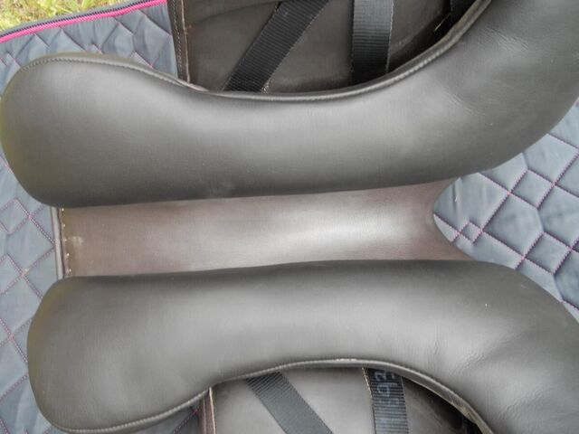 Selle dressage ALBION Fabrento 17,5