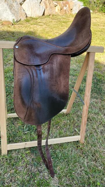 Selle dessus daim Phoenix (Toulouse)