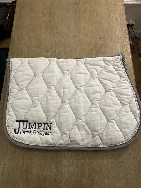 Tapis beige Hervé Godignon Jump'in