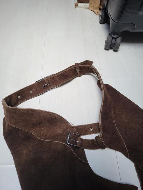 Chaps longues en cuir