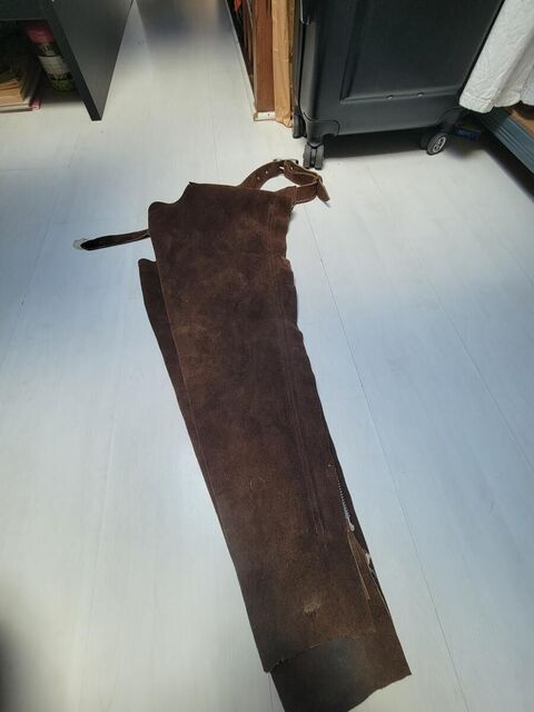 Chaps longues en cuir