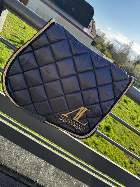 Ensemble tapis + bonnet Alexandra Ledermann