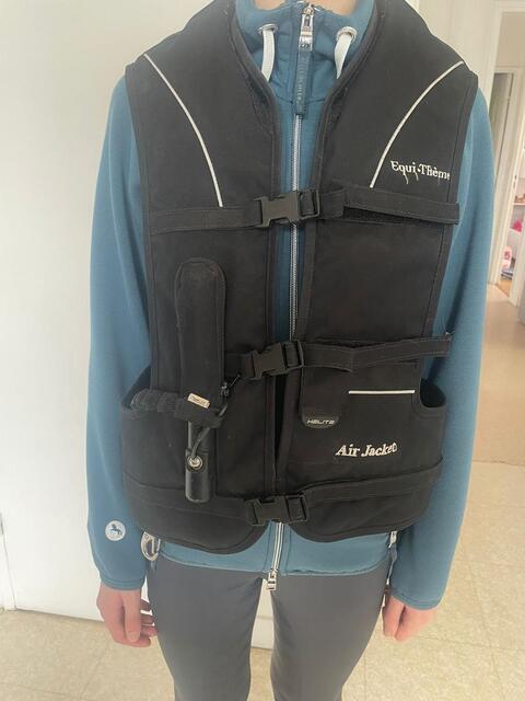 Gilet Airbag Airnest Hélite Noir taille S adulte