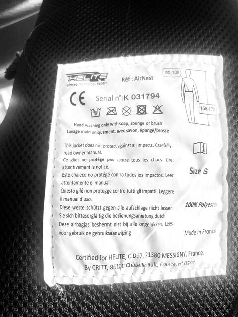 Gilet Airbag Airnest Hélite Noir taille S adulte