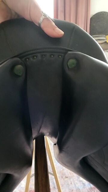 Selle dressage Devoucoux 18