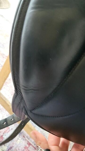 Selle dressage Devoucoux 18