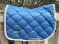 Tapis Equestrian Stockholm collection Bleu Saphir