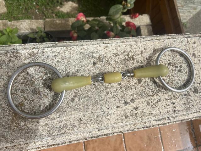 Mors simple double brisure en résine