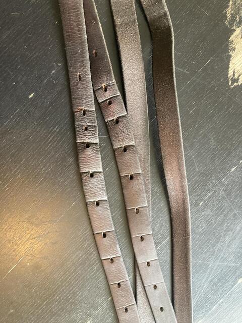 Étrivières cuir 135 cm