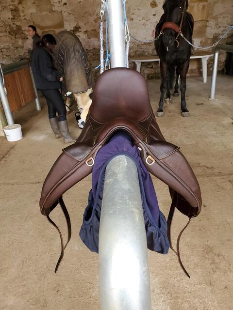 Selle Dressage Antares Concept 17
