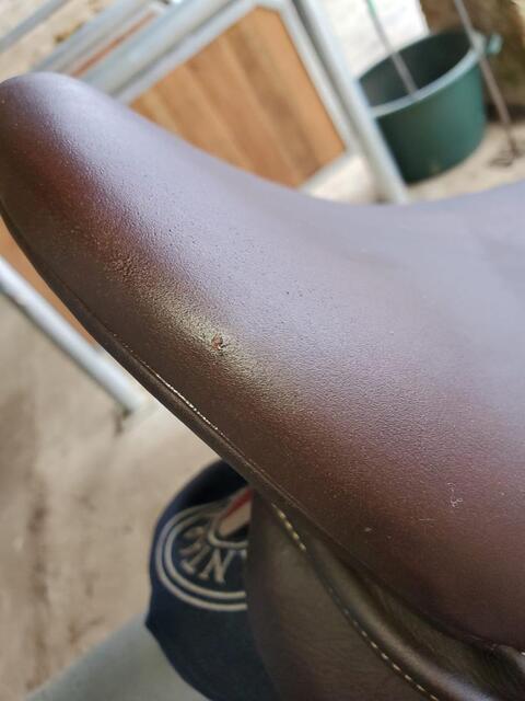 Selle Dressage Antares Concept 17