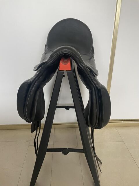 Selle de Dressage - Suprême 17,5