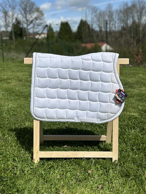 Tapis de selle Equithème FIR+ blanc
