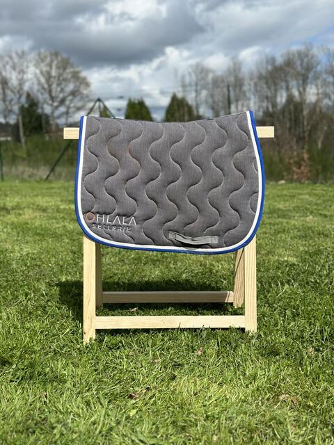 Ensemble Tapis + Bonnet Jump’In x Ohlala
