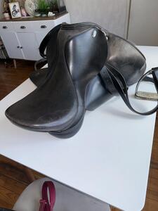 Selle DA SADDLES 17' Cuire Noir