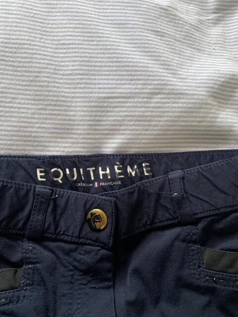 Pantalon cavalière bleu marine avec strass aux poches et derrière la ceinture
