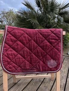 Tapis bordeaux à strass Equithème