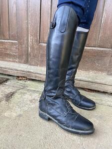Bottes.