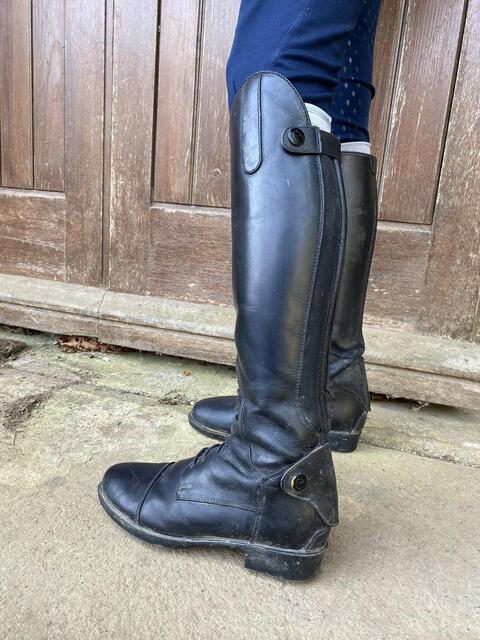 Bottes.