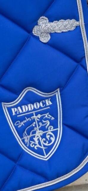 Tapis paddock prem’s écusson bleu roi