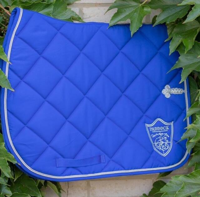 Tapis paddock prem’s écusson bleu roi
