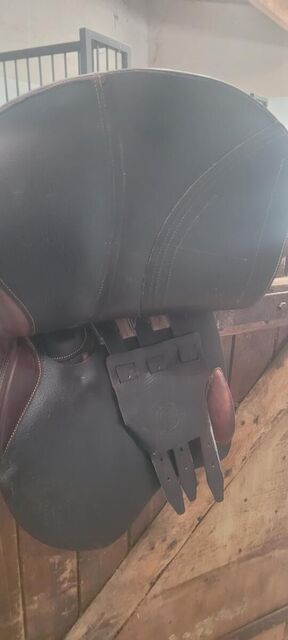 Selle jumping Arion 18"