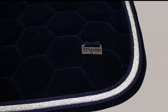 Tapis velvet neuf taille poney