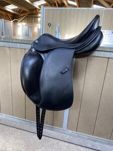 Selle de dressage Erreplus 17,5’