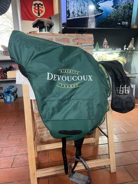 Devoucoux Makila Lab