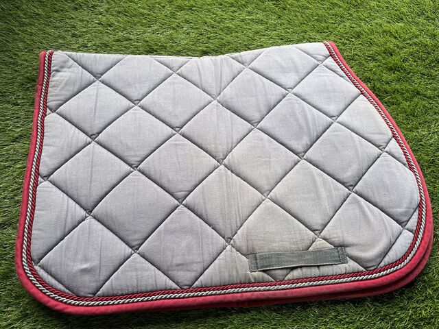 Tapis de selle gris/bordeaux