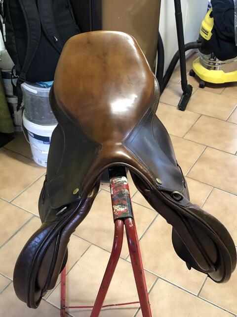 Selle 17" Aigremont