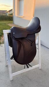 Selle de dressage