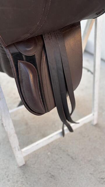 Selle de dressage