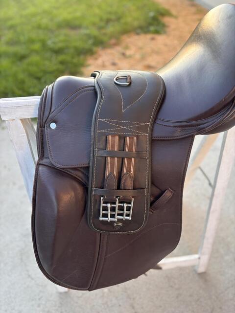 Selle de dressage