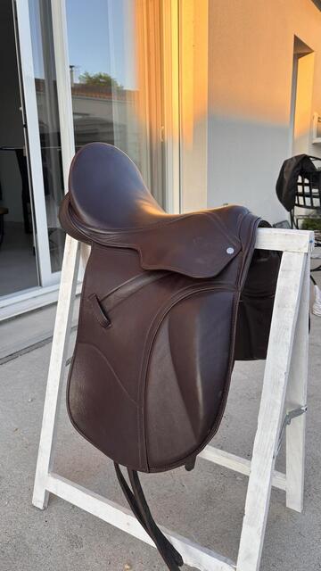 Selle de dressage