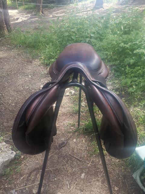 Selle gbs 17.5 année 2019 avec bavette Penelope leprevost